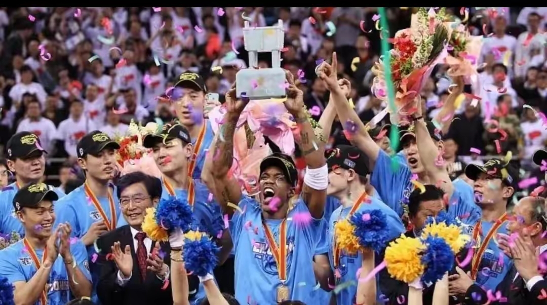 AYX爱游戏中国-JackeyLove迎来二十赛季出色发挥，TL观众热烈欢呼！热度持续攀升的简单介绍