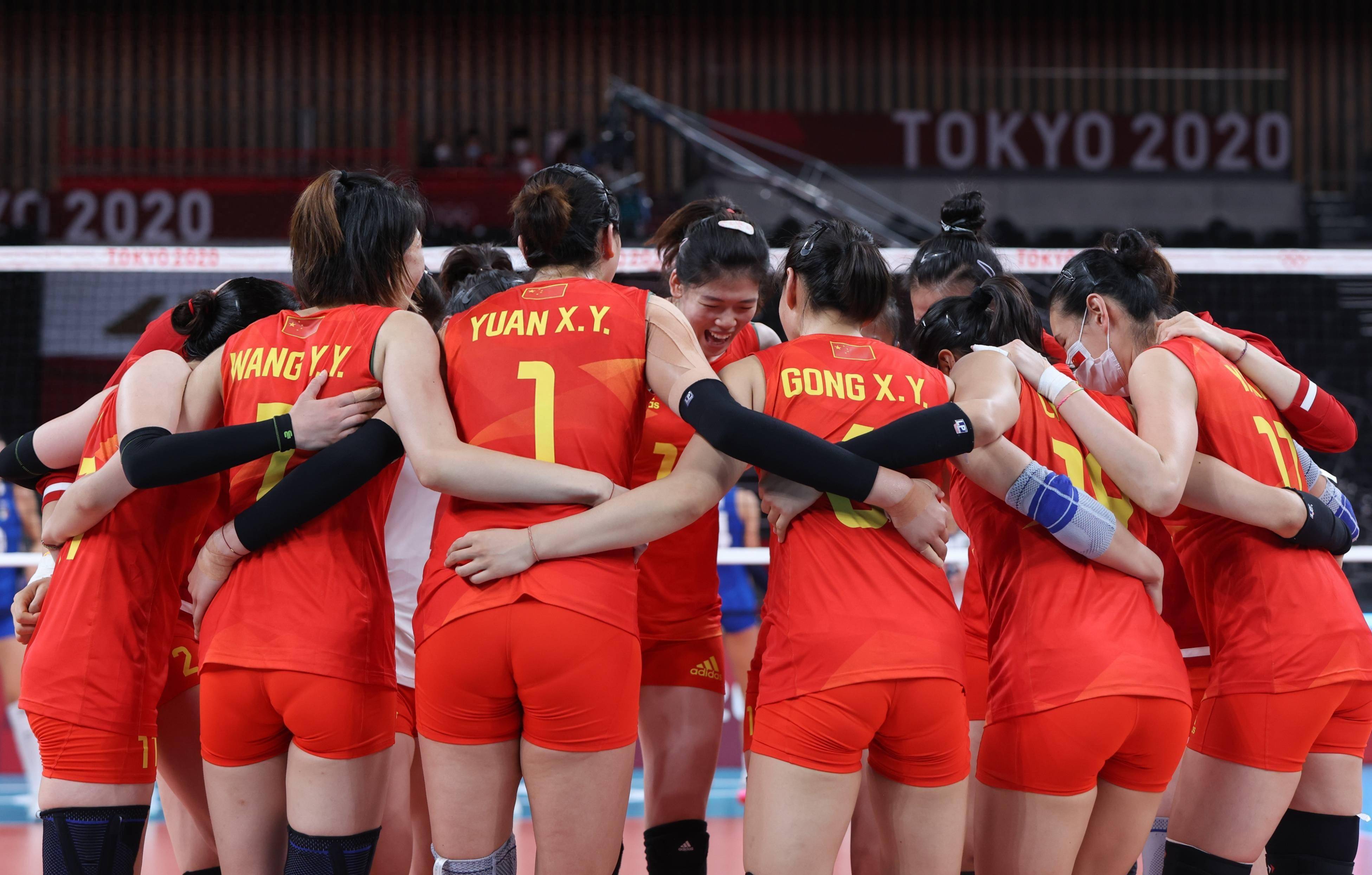 IG观众热烈欢呼！，JackeyLove迎来五赛季出色发挥气势如虹延续的简单介绍