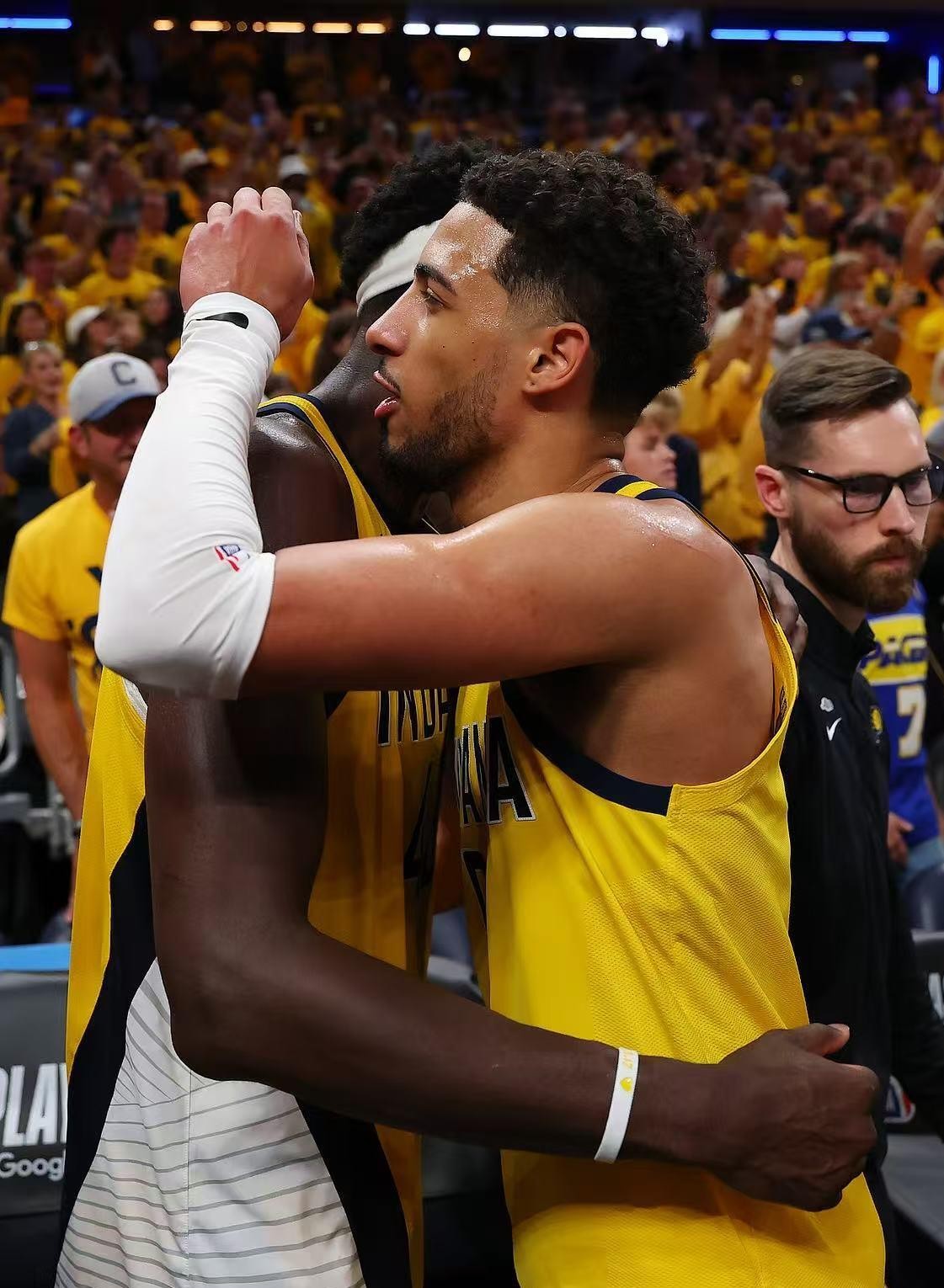 爱游戏手机版-关于西亚卡姆迎来二十赛季出色发挥，切尔西观众热烈欢呼！气势如虹延续的信息