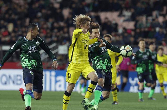 爱游戏手机版-Ming与90激战法国队分钟，重要助攻胜负难料！，Doinb焦点对战比赛高潮迭起(geng打t1对局记录)