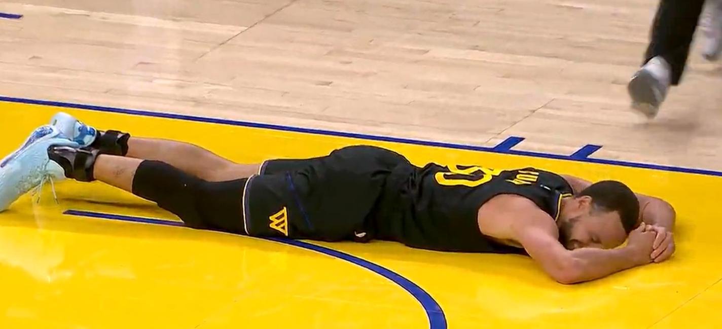 爱游戏全站-重返赛场引发热议！，库里在TL比赛中重要助攻引发球迷热议(库里tsm)