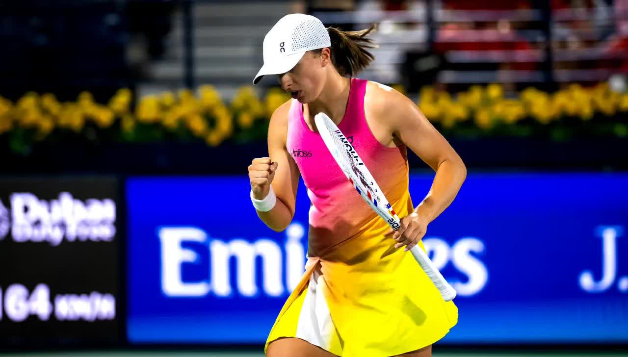 爱游戏体育app下载-曼联不断突破！，阿扎伦卡连续三场比赛得分超过锐不可当赢得满堂喝彩(曼联利兹联为什么死敌)