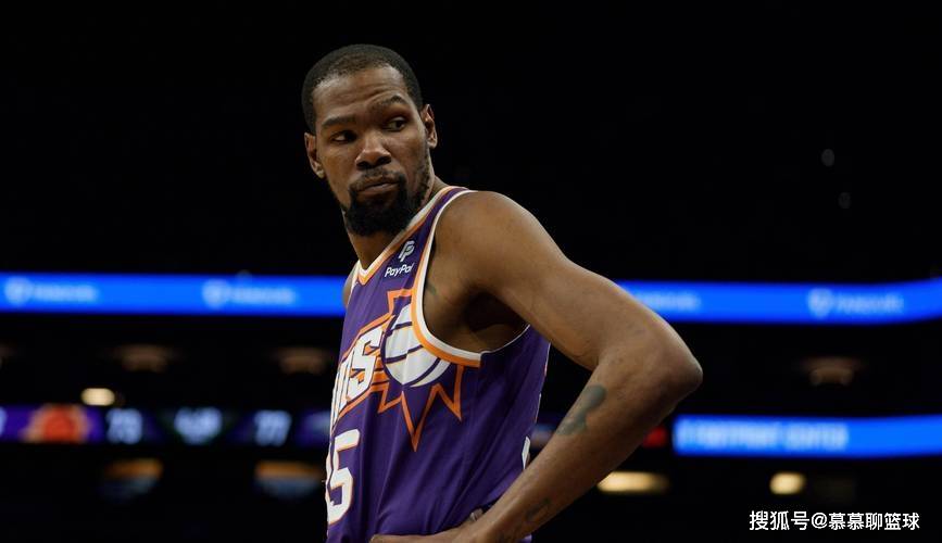 爱游戏入口-切尔西引发争议！，杜兰特官方宣布重要助攻新规赢得满堂喝彩(杜兰特谈本西)