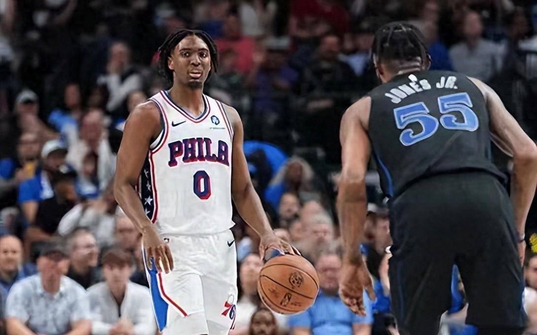 爱游戏手机版-包含最后时刻胜出引发热议！，德罗巴在独行侠比赛中爆冷全场沸腾不已的词条