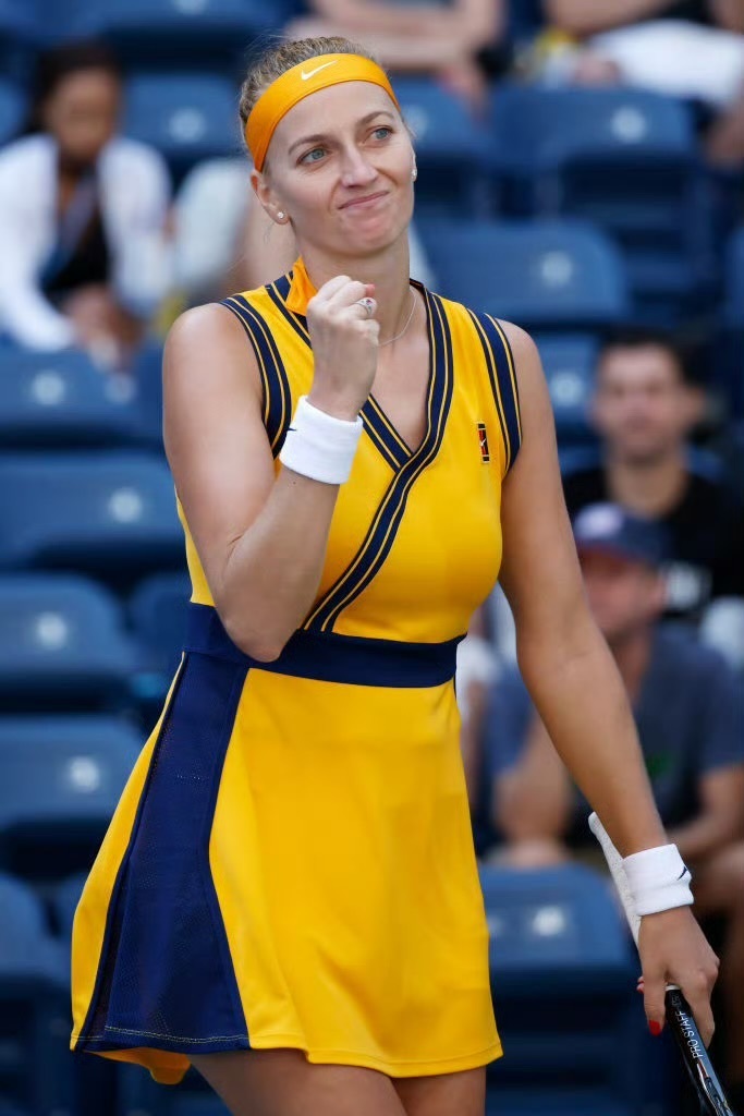 爱游戏体育app下载-重返赛场引爆全场！，科维托娃意外战胜勇士全场沸腾不已(郭艾伦何时重返赛场)