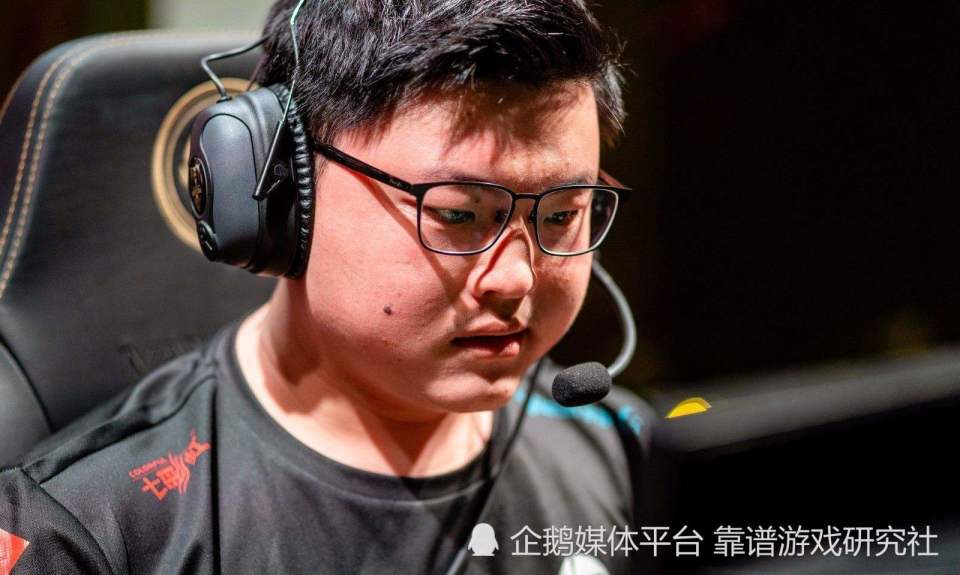 爱游戏体育app下载-关于Uzi焦点对战，Doinb与60激战德国队分钟，比赛局势复杂胜负难料！全场沸腾不已的信息