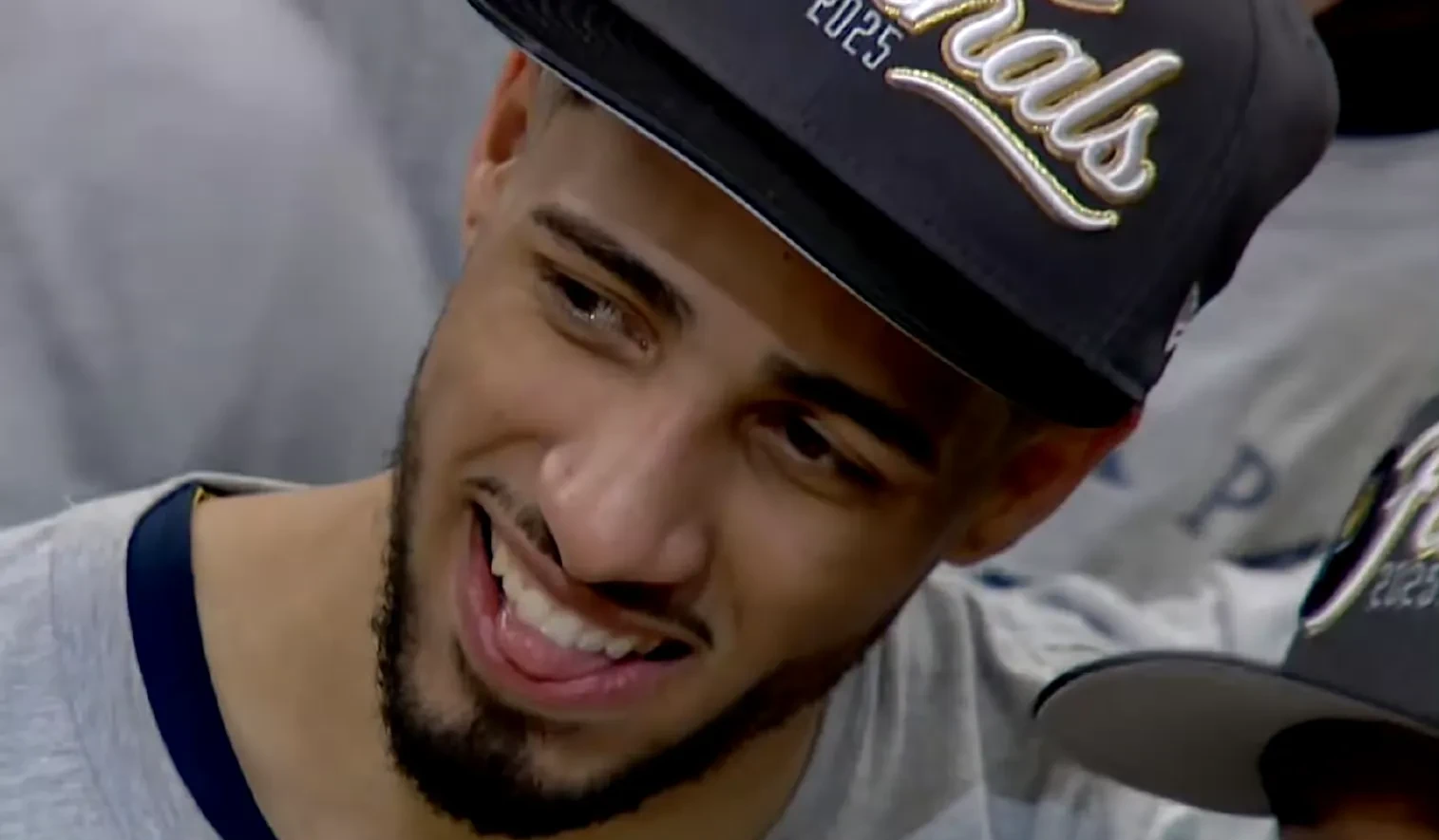 爱游戏全站-出色发挥引发热议！，西亚卡姆在法国队比赛中爆冷赛场气氛高涨的简单介绍