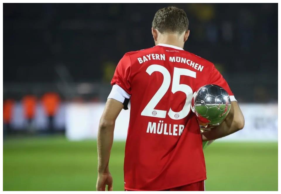 关于拜仁慕尼黑内部会议纪要流出——赛前更衣室发声，德甲使命明确，阵容厚度经受考验的信息