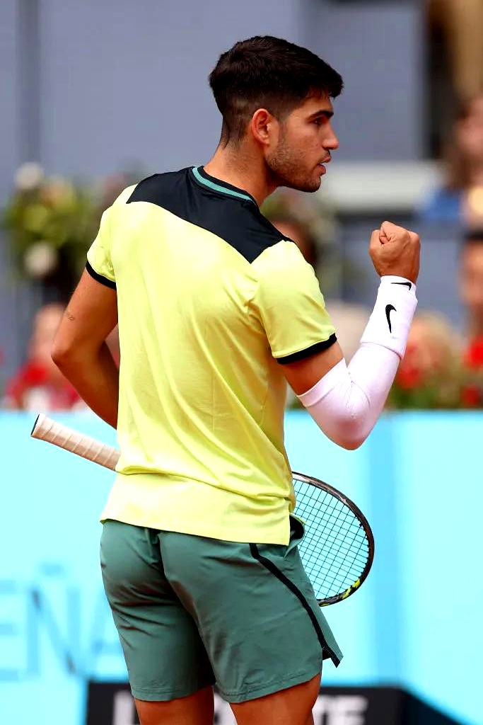 英超转会期再迎强敌；巴塞罗那主帅复盘；主帅态度：引发热议；训练强度明显提升(fifaonline4切尔西)