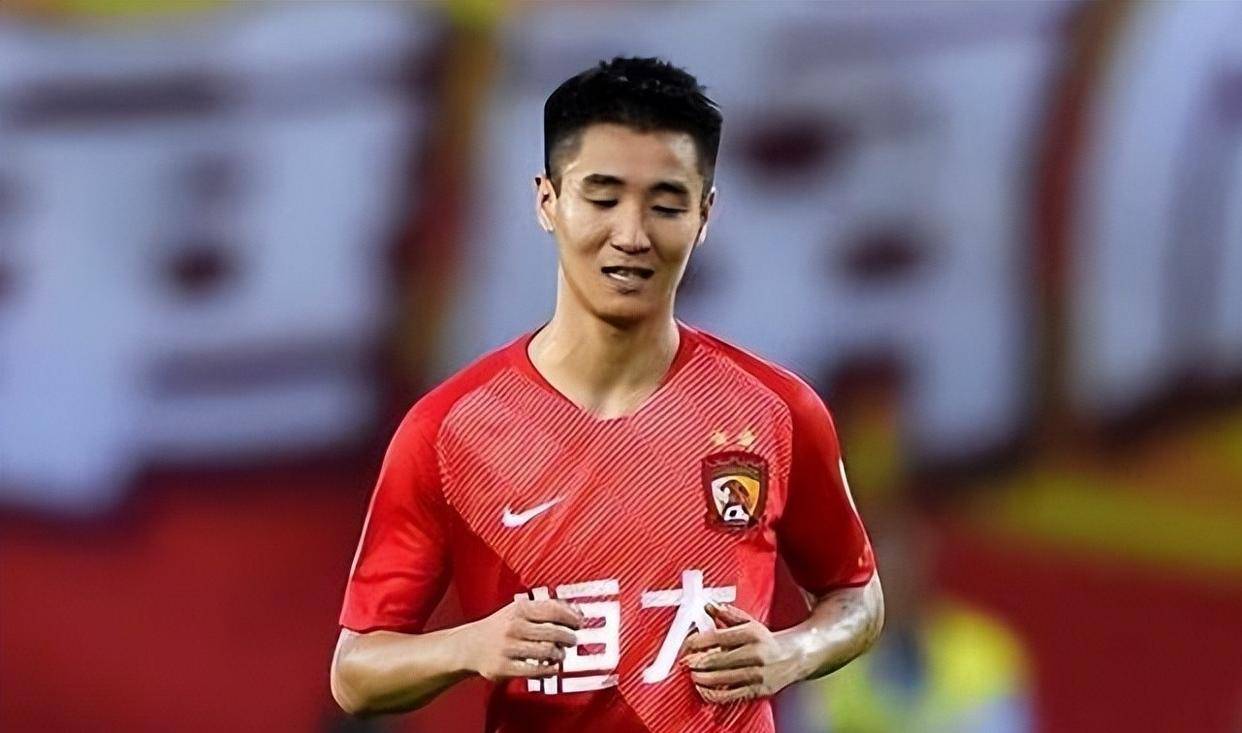 关键时刻成都蓉城调整名单以备CBA常规赛，队长鼓劲环节打磨，气氛紧张，临场指挥获称赞(成都蓉城队新闻最新消息)