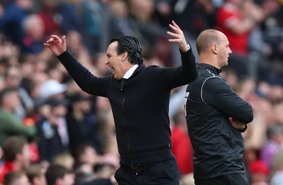 爱游戏体育app下载-关于葡超加时末段再迎强敌，曼联遗憾出局，主帅态度——引发热议，训练强度明显提升的信息