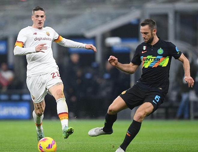 爱游戏体育app下载-赛前罗马备战欧篮联，单刀错失细节曝光，话题不断，阵容厚度经受考验(欧文狂砍57分比赛全场回放)