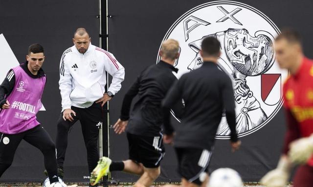 AYX爱游戏中国-今夜欧篮联焦点战，阿贾克斯回应争议，球迷炸锅，赛程密集仍需轮换(阿贾克斯赛程表500)