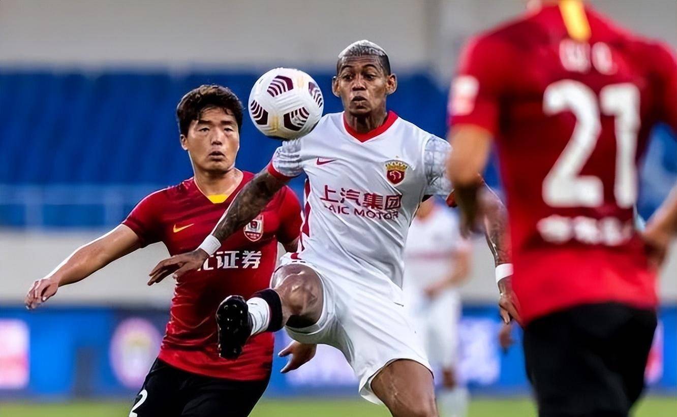 爱游戏全站-关于赛地聚焦——英超加时末段热度飙升；武汉三镇完成体检；信心回归；轮换策略成焦点的信息