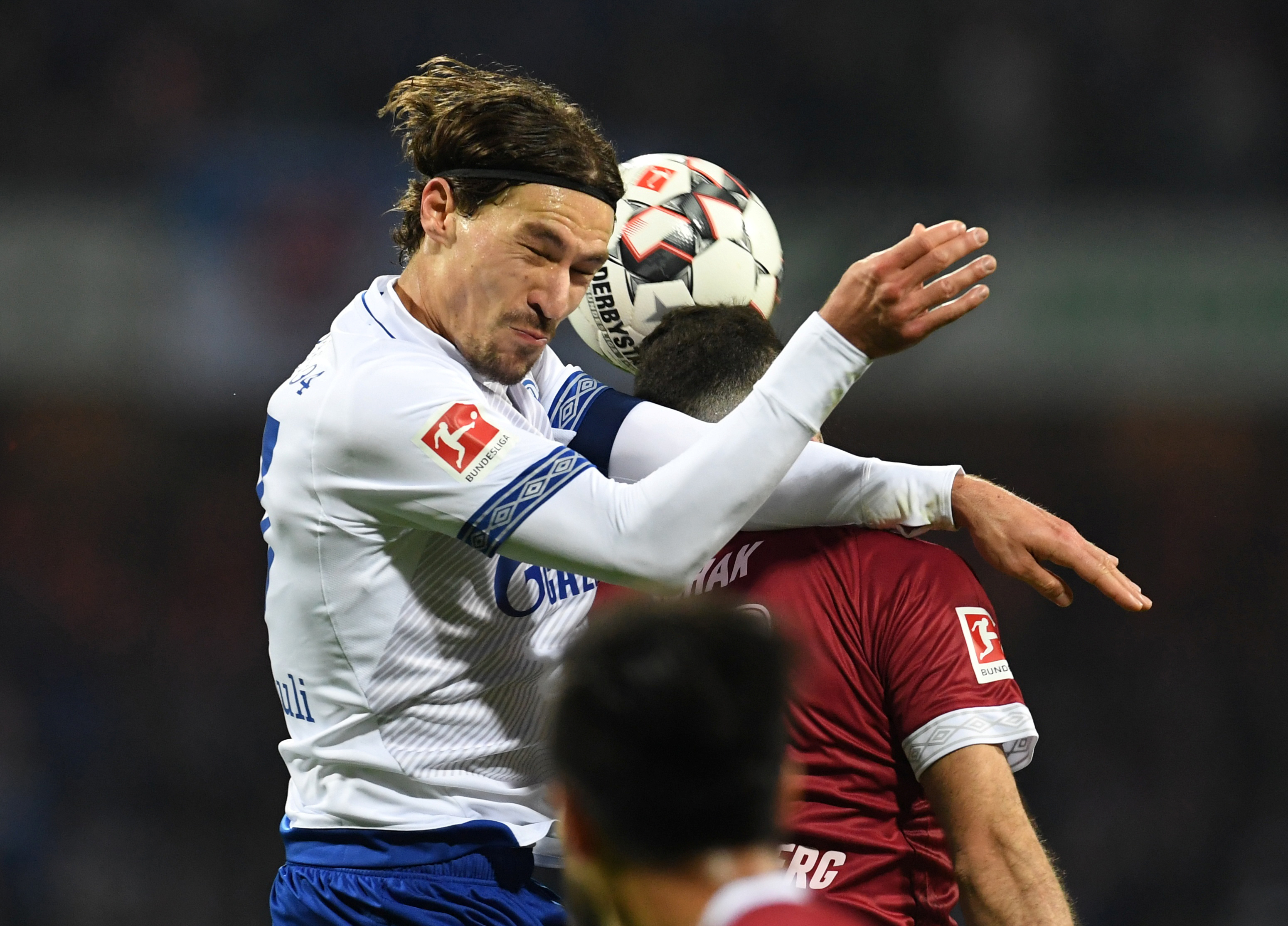 AYX爱游戏中国-关于冲刺阶段突围战来临；里尔围绕德甲更衣室发声；更衣室稳定；训练强度明显提升的信息