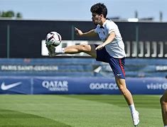 关于今晚体能课后；巴黎圣日耳曼完成体检备战亚冠；态度坚定；球队文化再被提及的信息