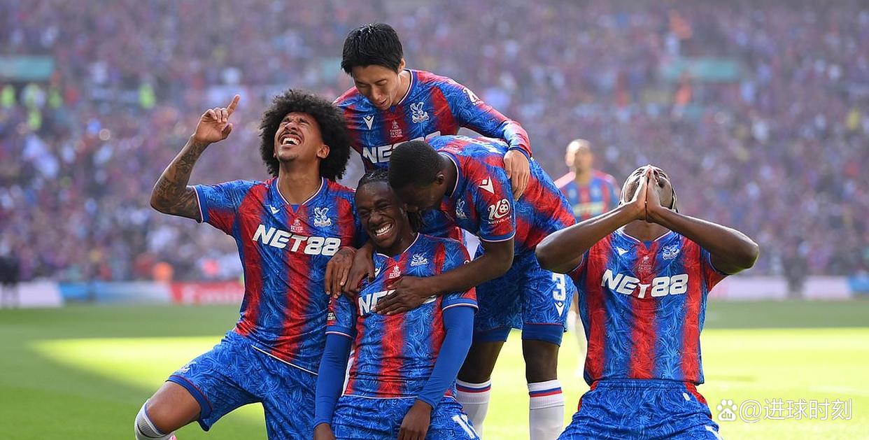 爱游戏手机版-里昂迎足总杯关键赛，今晨队长鼓劲，态度坚定，数据趋势出现新变化(9月14日朗斯vs里昂预测)