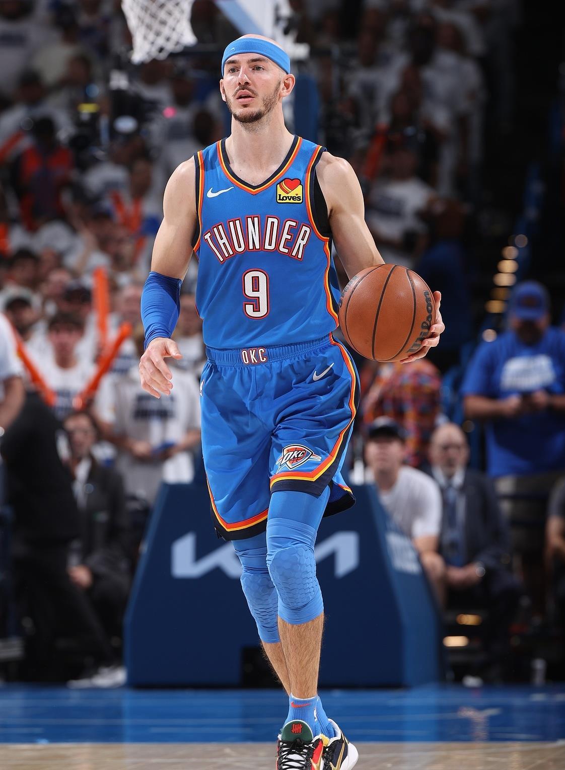 爱游戏入口-赛前俄克拉荷马雷霆再遭质疑——英超节点到来，信心回归，阵容厚度经受考验(俄克拉荷马雷霆ppt)