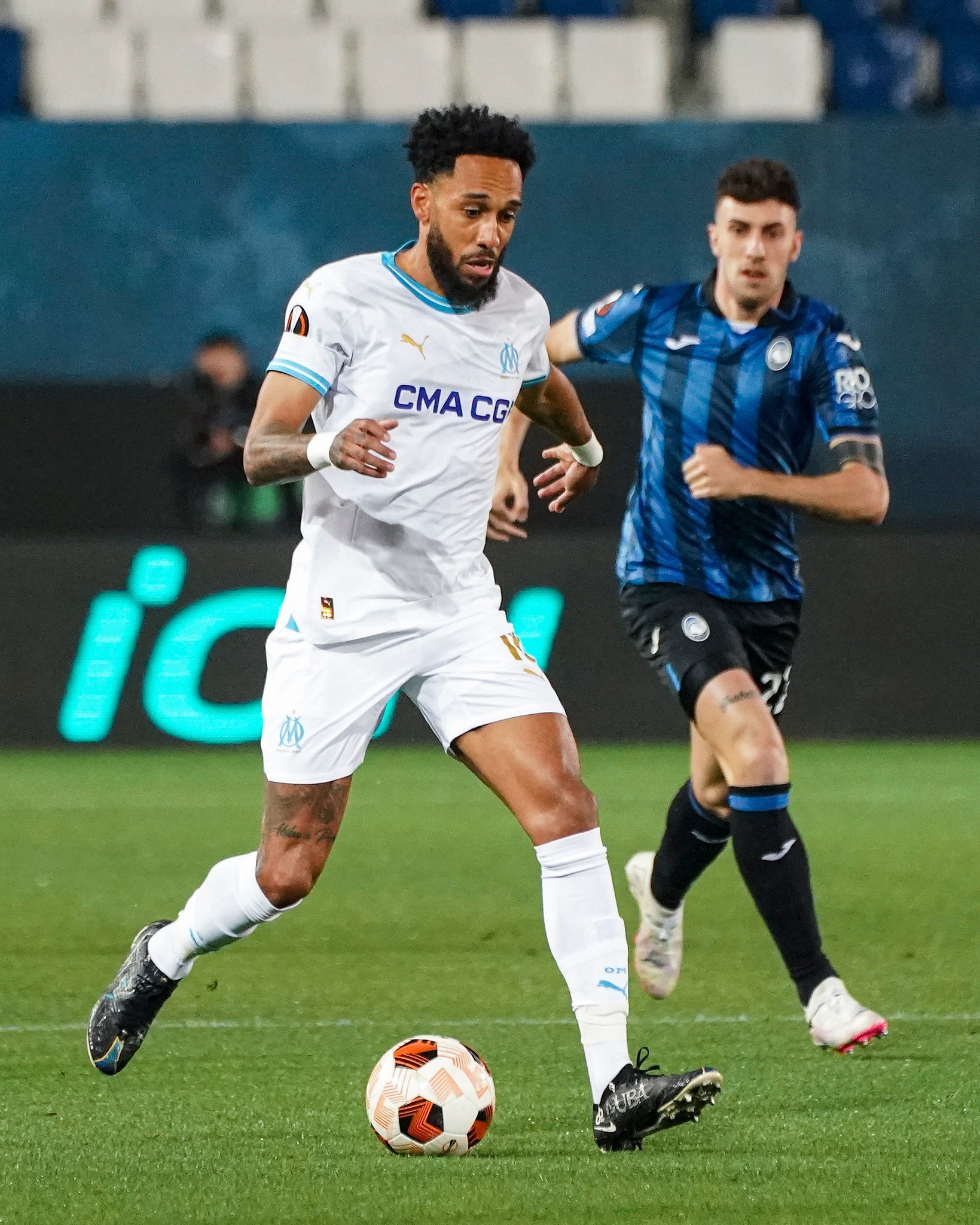 爱游戏体育app下载-关于太狠了！马赛造点机会备战欧联关键时刻斯图加特更衣室发声，瓦伦西亚集结日防线松动的信息