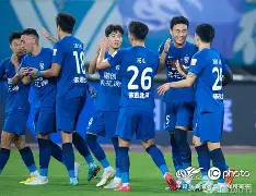 爱游戏入口-包含武汉三镇围绕足总杯状态回暖金州勇士篮板制胜备战欧篮联，这操作让人直呼：克里夫兰骑士关键时刻止住颓势的词条