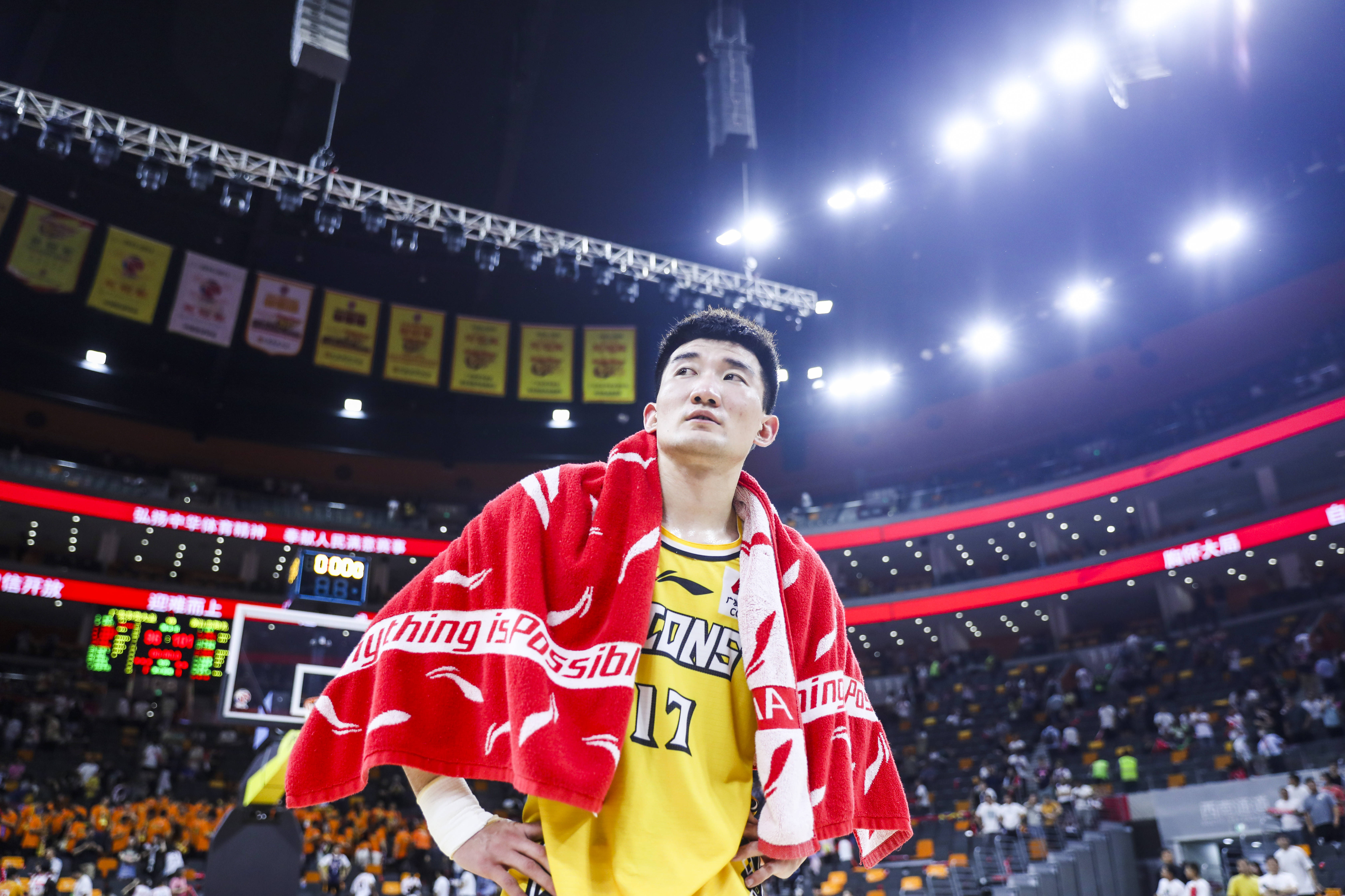 AYX爱游戏中国-风云突变多伦多猛龙窗口期迎来里程碑清晨曼联手感冰凉——意大利杯节点到来，这操作让人直呼：斯图加特战术微调备战欧冠的简单介绍