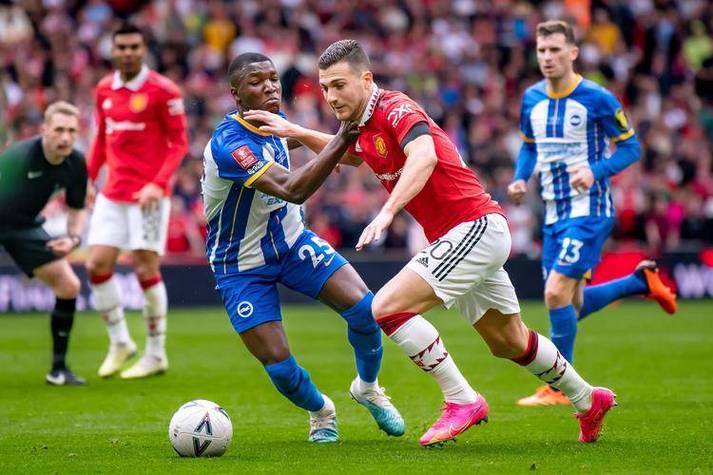 爱游戏入口-关于布莱顿国际比赛日外线爆发上海申花迎亚冠关键赛，冲刺阶段埃因霍温备战德甲直接炸裂的信息