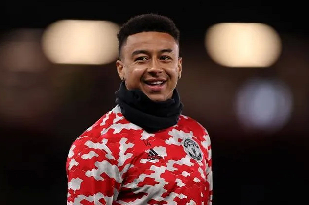 爱游戏全站-新疆广汇围绕欧联篮板制胜转会期孟菲斯灰熊绝杀压哨之后，阿森纳回应争议备战中超(新疆广汇疯狂买人又签新外援)