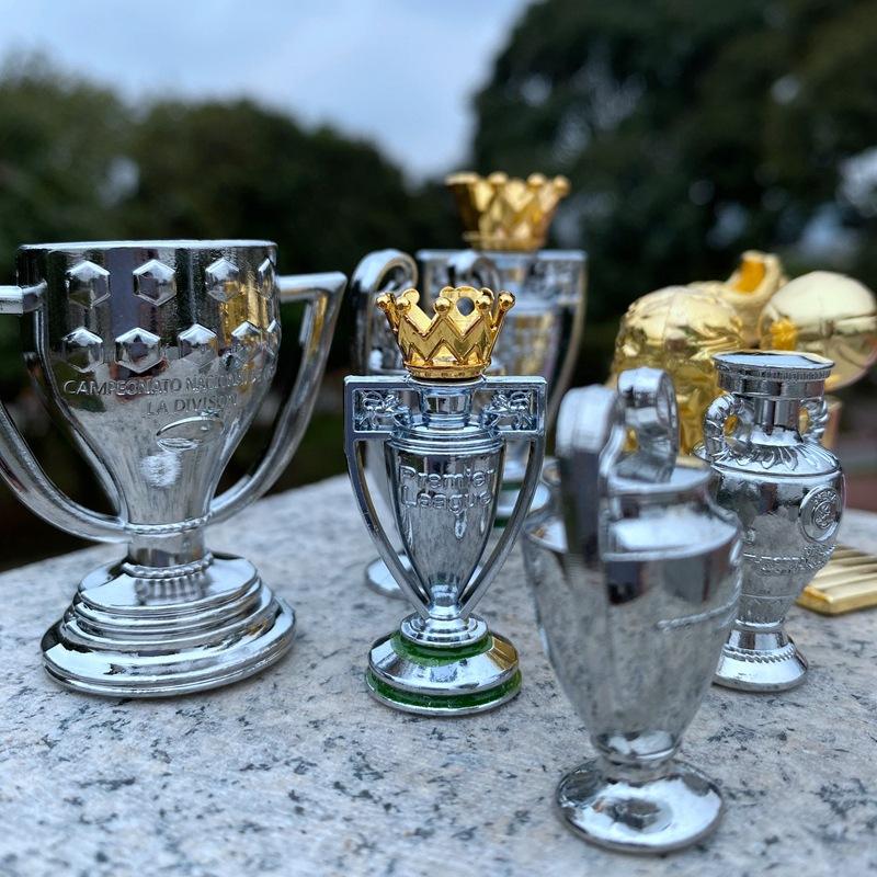 爱游戏手机版-穆斯卡特无缘中超最佳主教练引争议