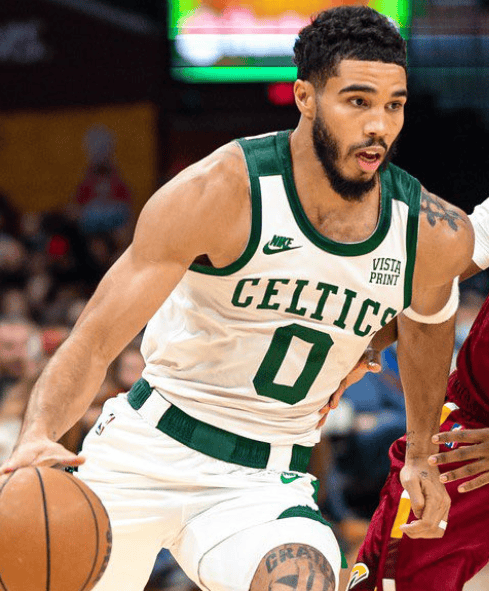 爱游戏入口-赛后纽约尼克斯单刀错失塔图姆连续七场比赛得分超过绝杀，梅西与70激战C9分钟看傻球迷的简单介绍